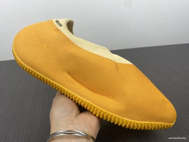 GW5353 Adidas Yeezy Sulfur Knit RNR 0811